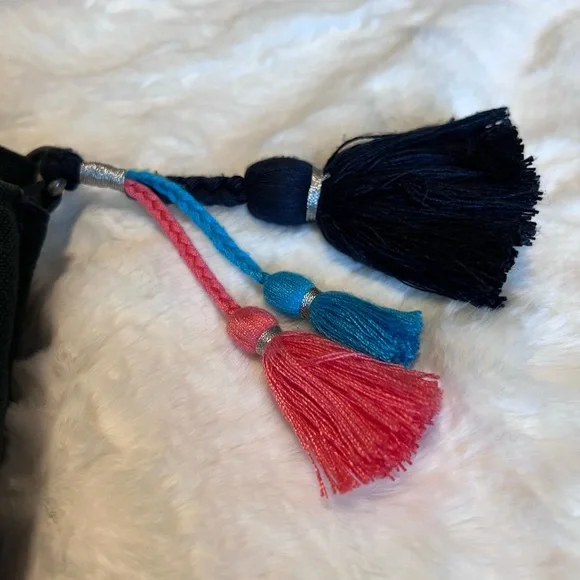 Hollister Small Canvas Crossbody Bag Navy Blue - Picture 2 of 6